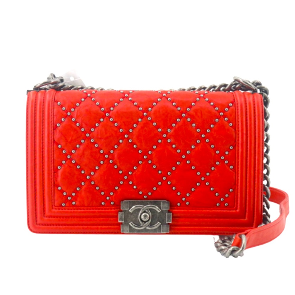 Chanel limited ,crinkled calfskin  COA
Boy Flap Bag Studded Calfskin,  Medium